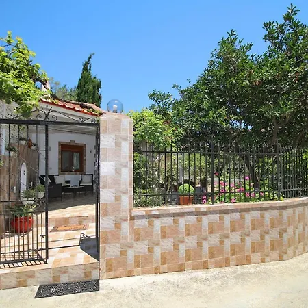 Vasia's Small * Skopelos Town